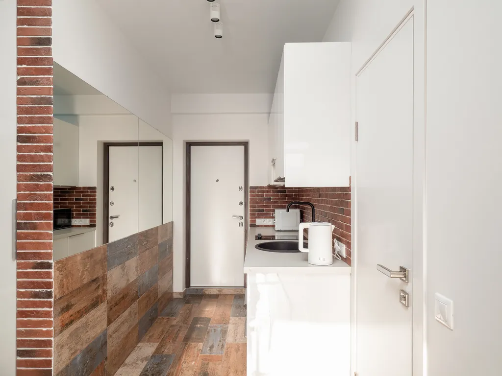 Квартира в Сочи с балконом, ровное место, вид на море, центр Хосты