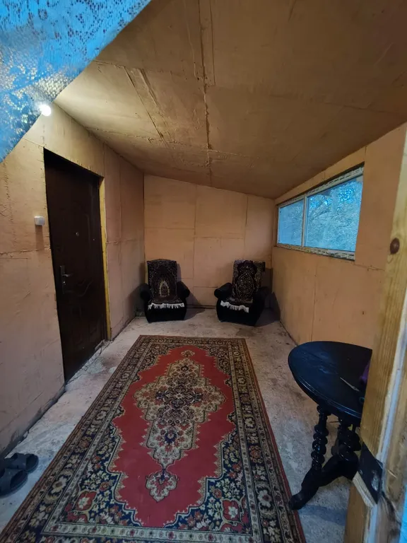 Уютный домик на окраине города