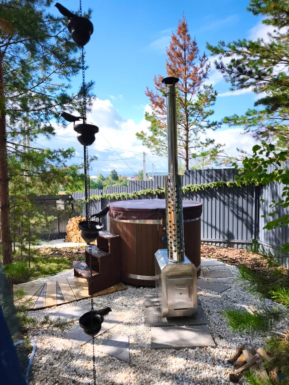 Дом с купелью в сосновом лесу