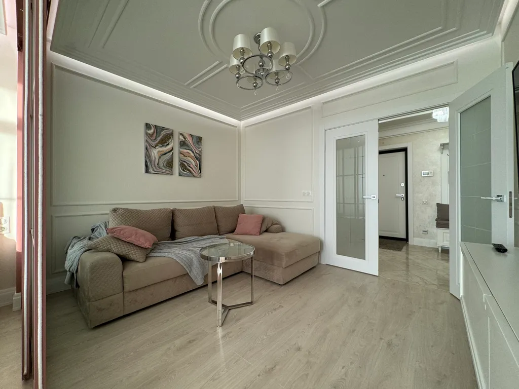 Квартира с новым ремонтом на центральной улице города