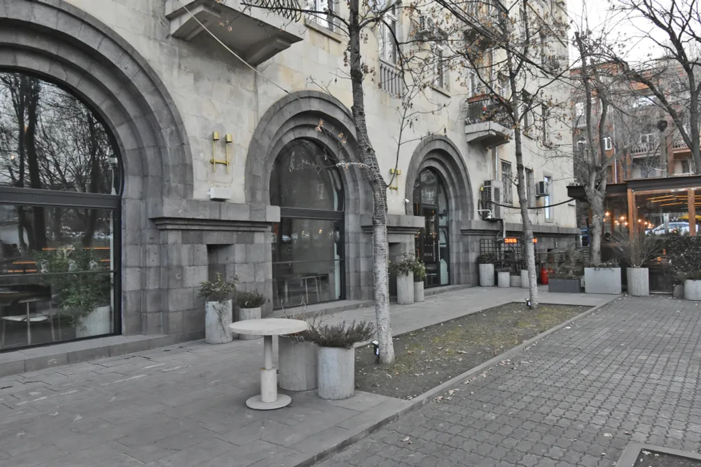 Уникальная квартира рядом с Каскадом (в самом сердце Еревана)!!!