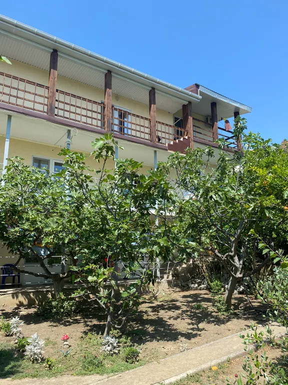 Полулюкс с видом на море и горы