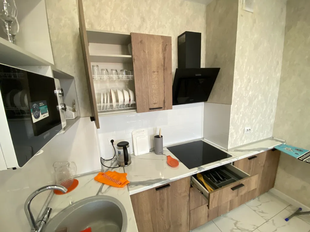 Современная 1-комнатная квартира, центр