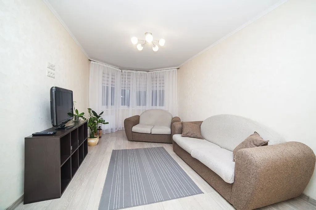 Уютная двухкомнатная квартира рядом со ст. метро Спортивная