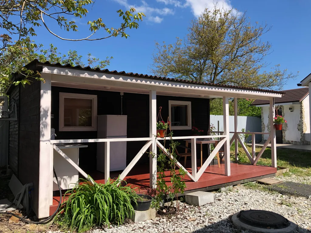 Уютный домик у моря