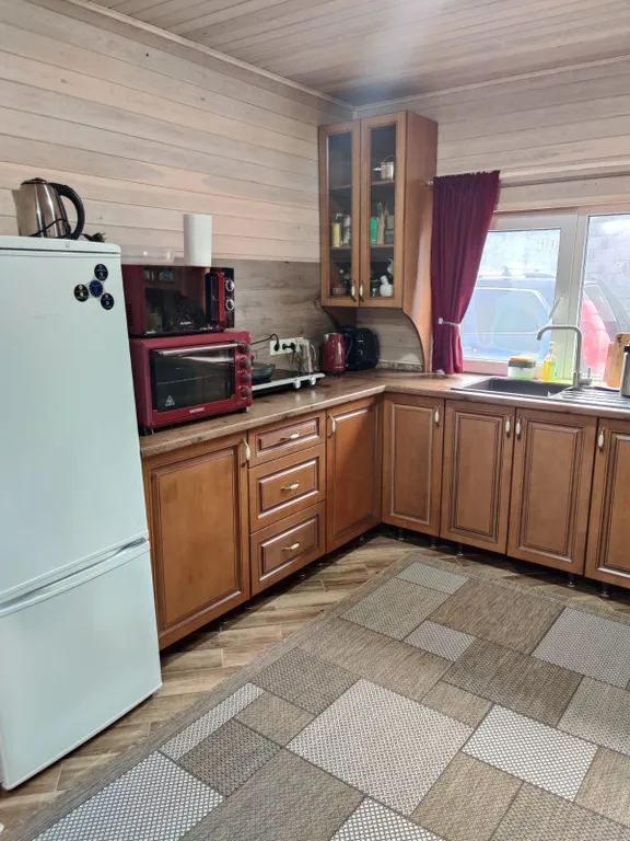 Домик у озера