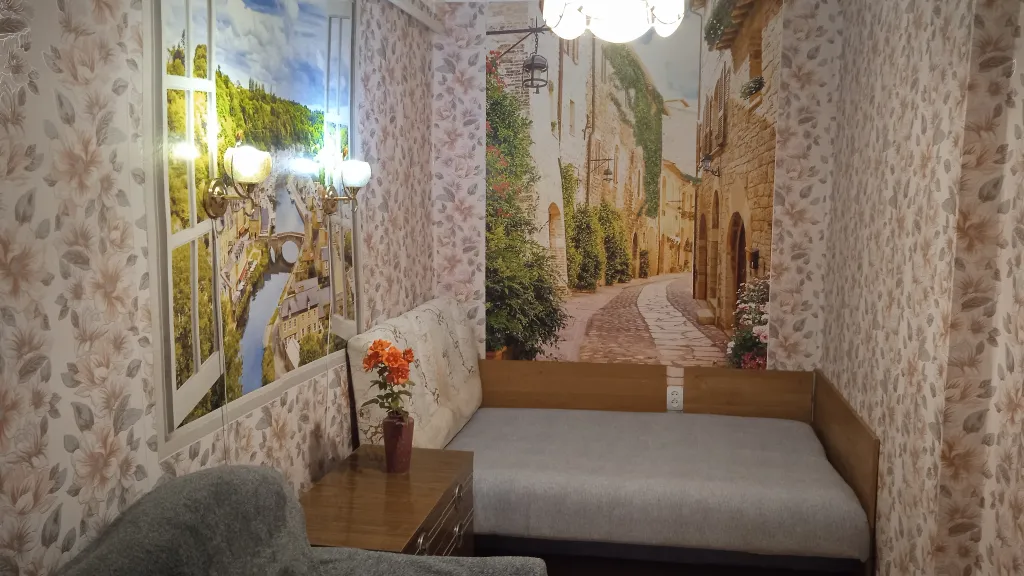 Большой дом в центре у моря