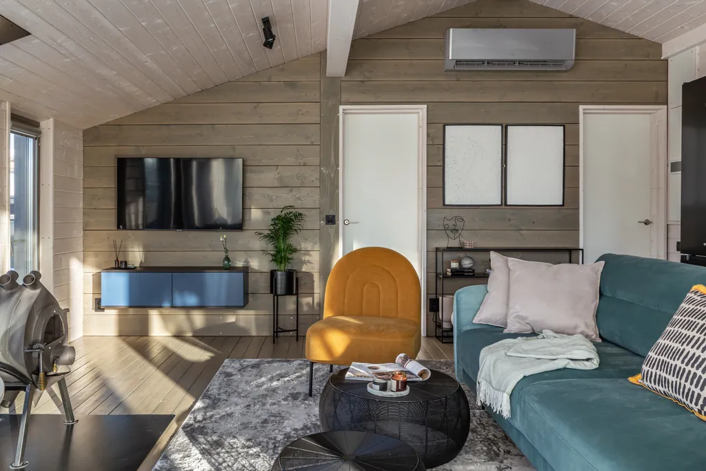 Коттедж Семейный дубльдом у пруда с баней и купелью в Новой Москве — Птичное