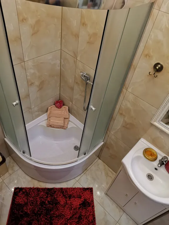 Уютная квартира-студия в живописном месте с видом на лес