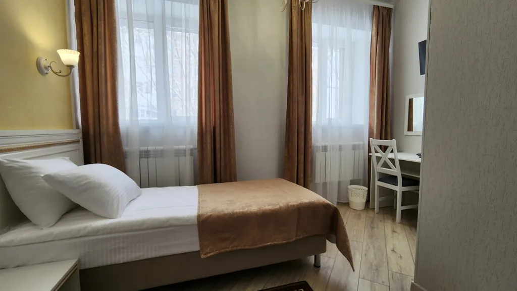 Квартира Комфортабельный номером в уютном 4* отеле - в тихом, зеленом районе — аренда посуточно в Смоленск