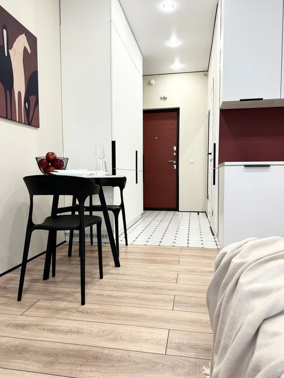 Квартира-студия с панорамным видом в окружении парков