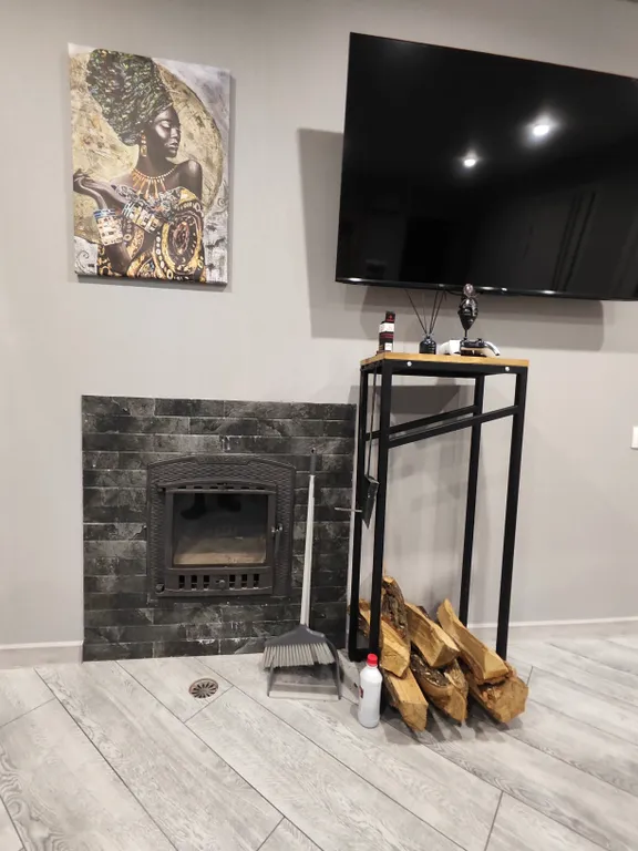 Уютный дом с баней из липы и уличным бассейном