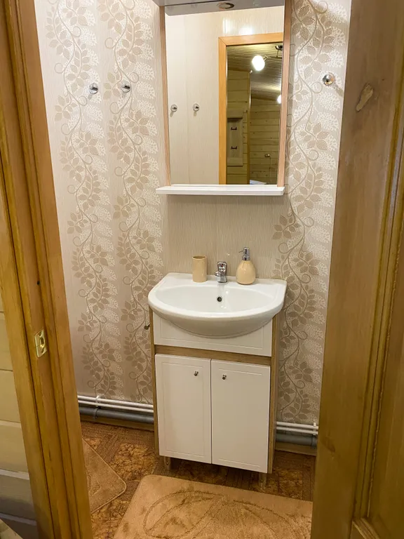 Домик с баней у леса для семейного отдыха