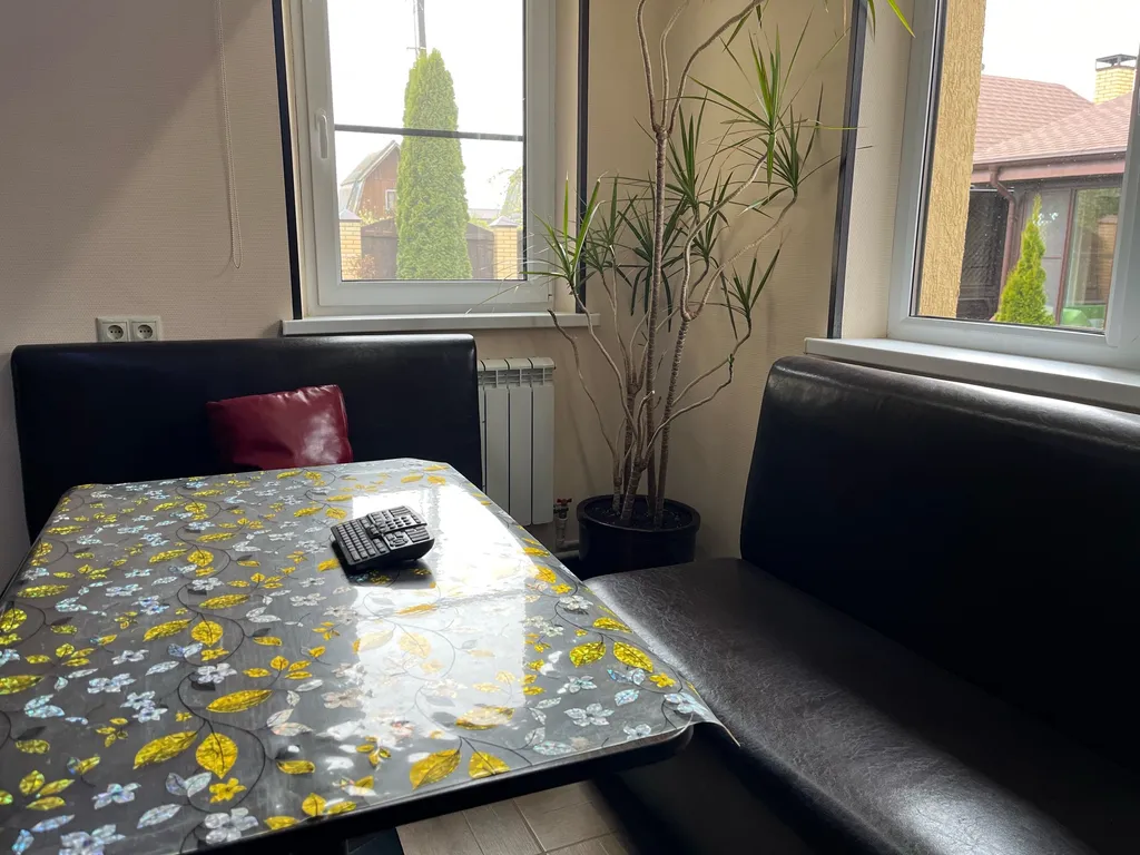 Дом с бассейном