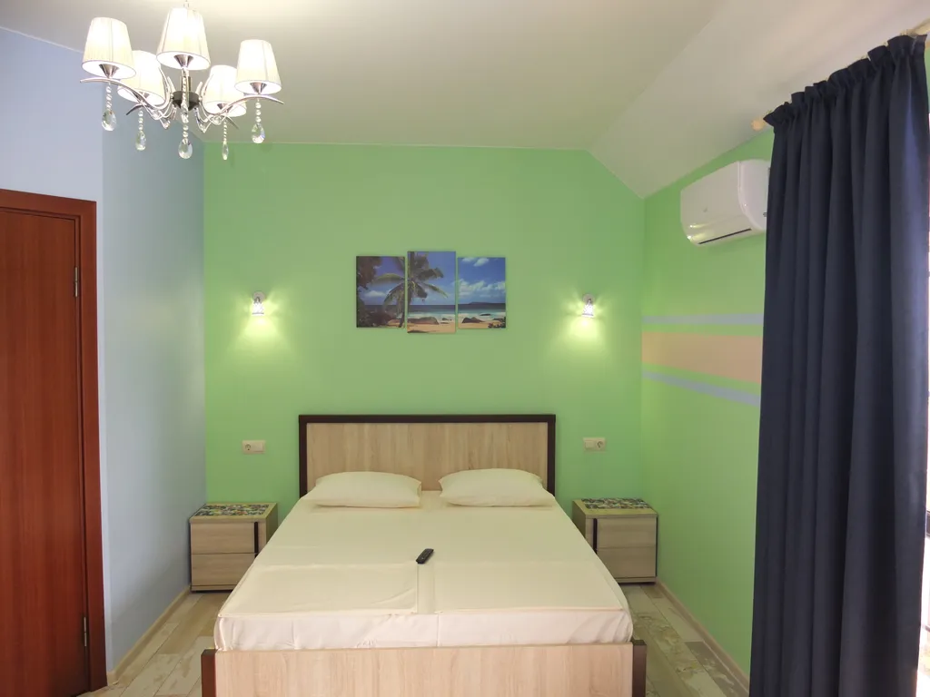 Квартира Семейный полулюкс для 2х взрослых и 2х детей — аренда посуточно в Лазаревское