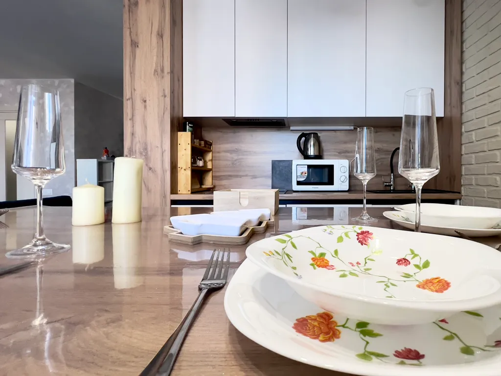 Стильная уютная евро-двушка недалеко от центра травматологии