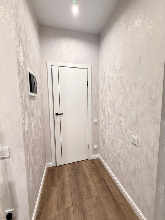 Новая однокомнатная современная квартира с видимо на город и реку