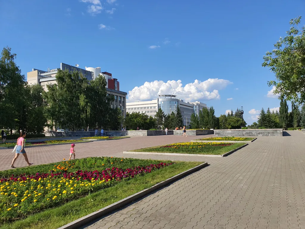 Просторная квартира в центре у сквера и фонтана на пл. Советов