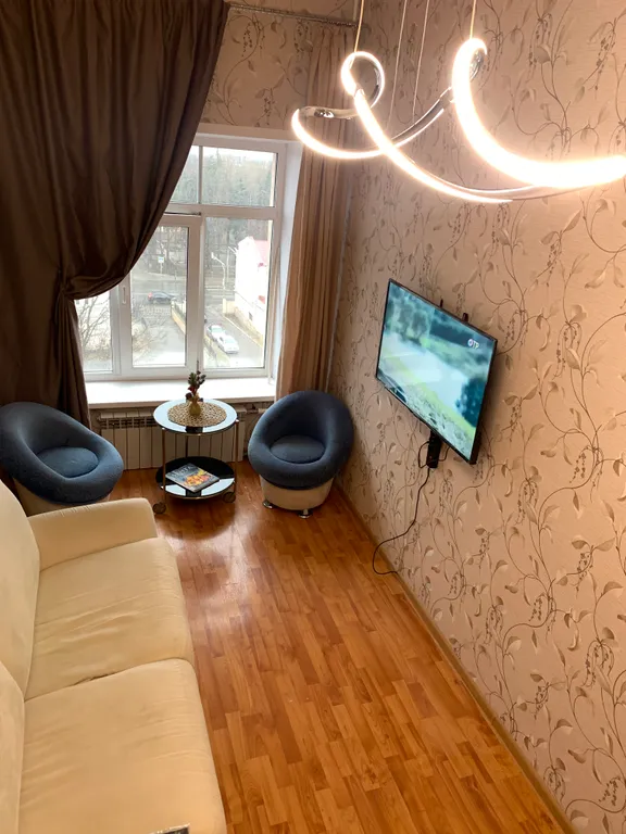 Двухуровневая студия в центре города с видом на Спасский собор