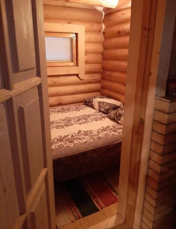 Дом на берегу озера