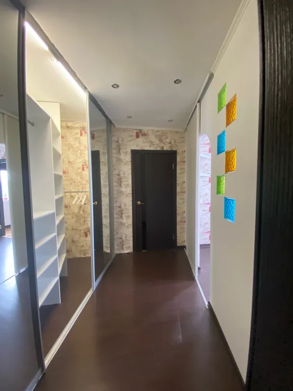 4-комнатная Квартира