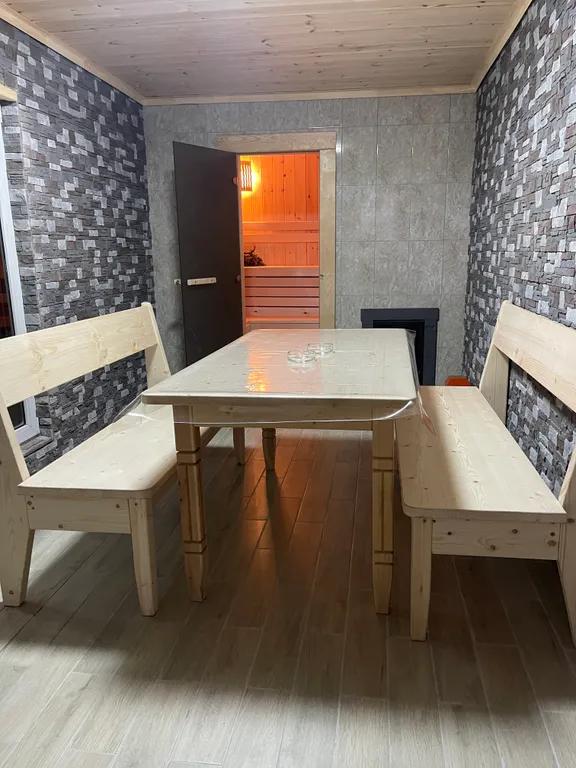 Дом с бассейном