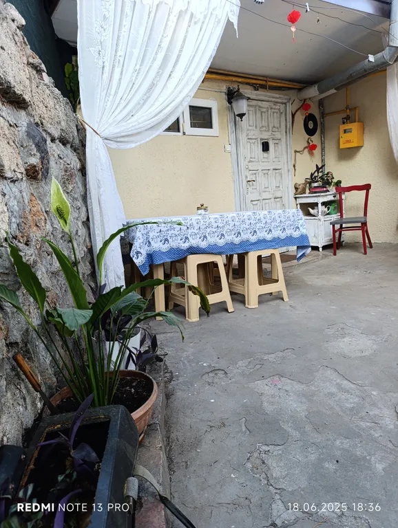 Двушка в центре Ялты до 6чел. (мангал, дворик)