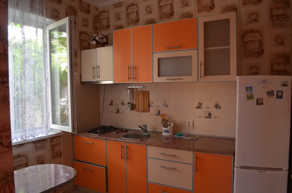 Коттедж Коттедж Апартаменты с двориком — Евпатория