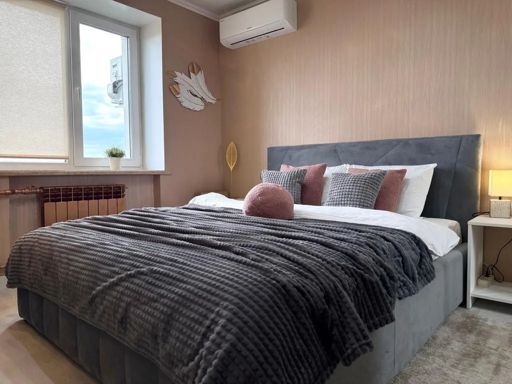 Квартира Апартаменты Аврора, парковка, новый ремонт — аренда посуточно в Орёл