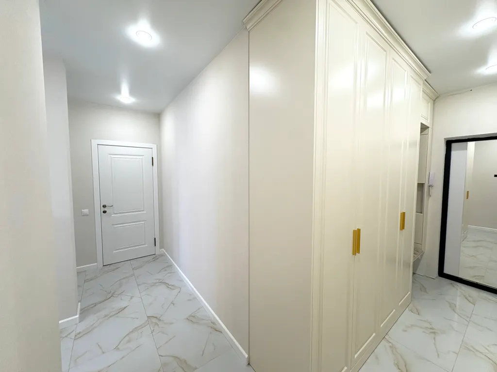 Шикарная новая евротрехкомнатная квартира с парковкой