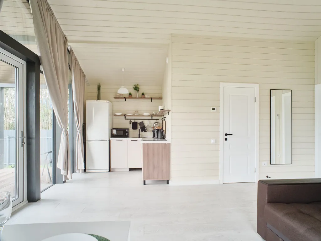 Коттедж Новый дом с сауной и детской/спортивной площадкой — Капорки