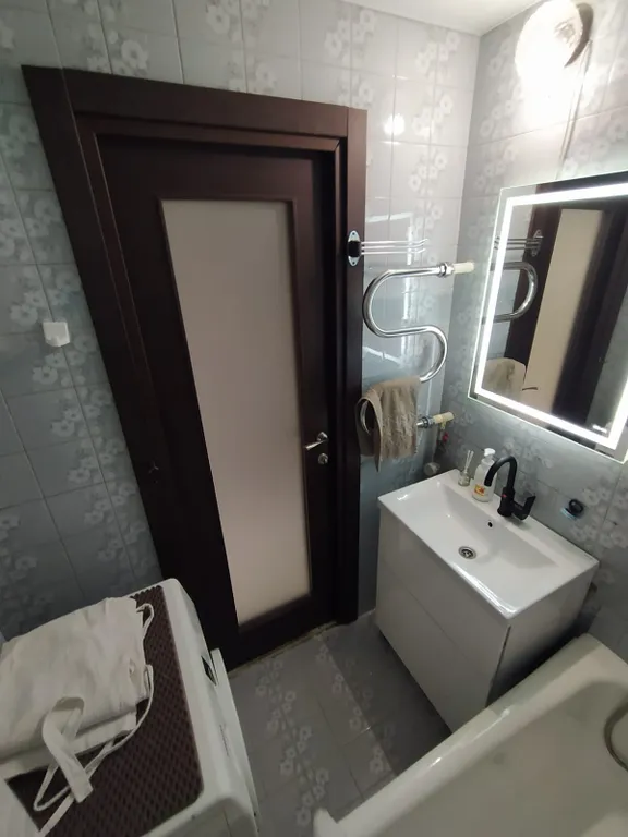 Квартира Удобная и хорошо расположенная квартира с парковкой под окнами с ремонтом 25 года — Санкт-Петербург