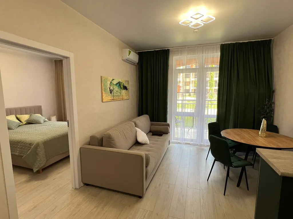 293 Евродва на 5 человек с бассейнами