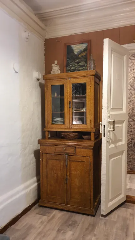 Иконников - уникальные апартаменты в купеческом особняке с печью и баней