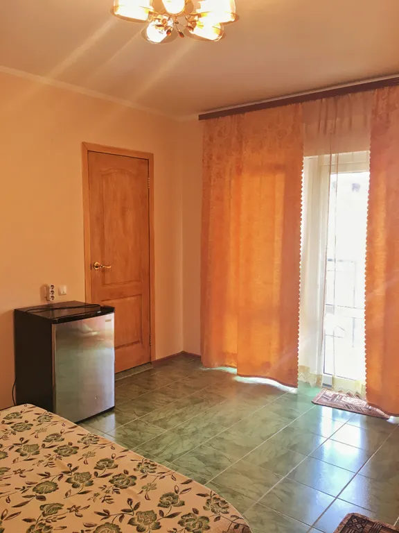 Квартира Квартира Номер со всеми удобствами и со своим балконом — Судак