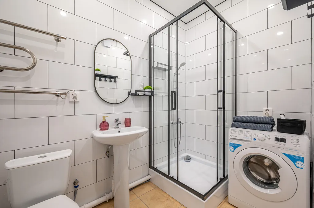 Не в отеле, а в квартире на Репина 77