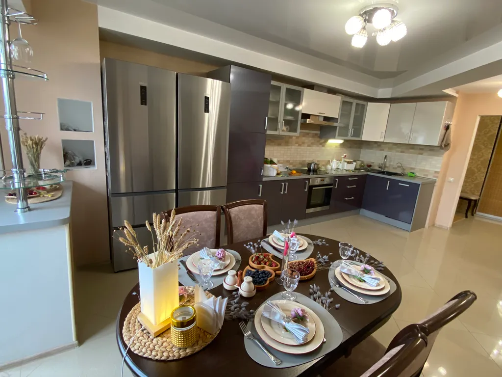 Трехкомнатная квартира у клиники Фёдорова