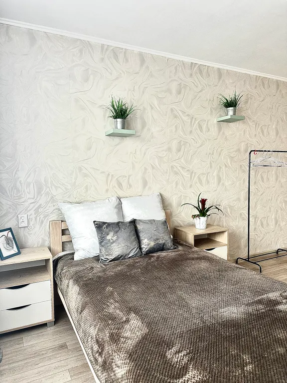 Теплая солнечная квартира рядом с ледовым дворцом и ИРНИТУ