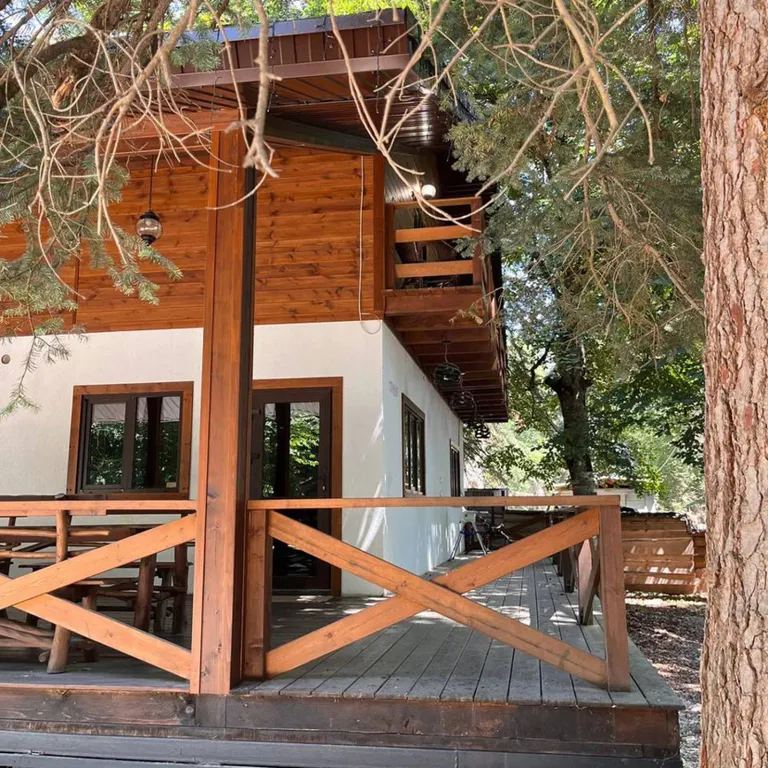 6-комнатный Дом