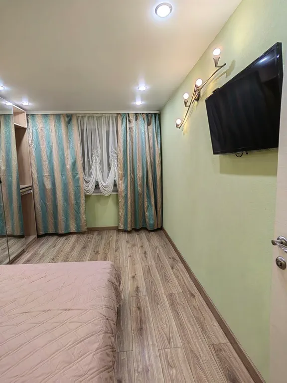 Просторная и уютная квартира с видом на озеро и сопки