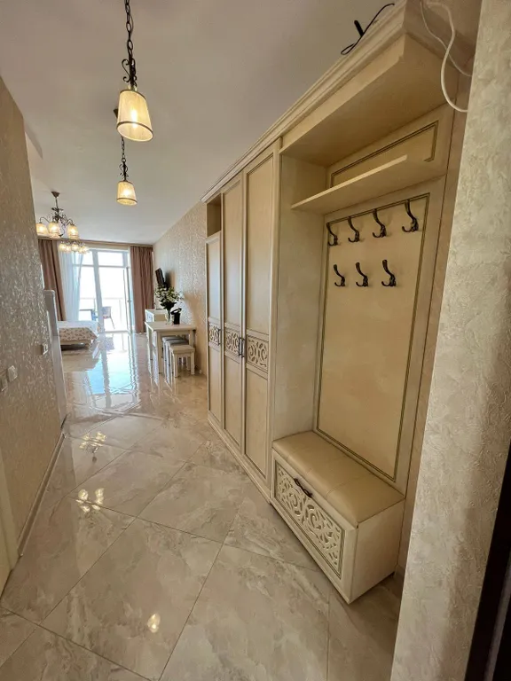 Студия с панорамным видом на море и горы