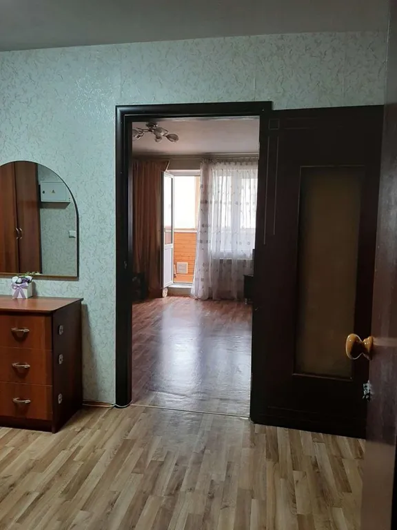 Пpocтоpнaя 2х-комнатная квартира