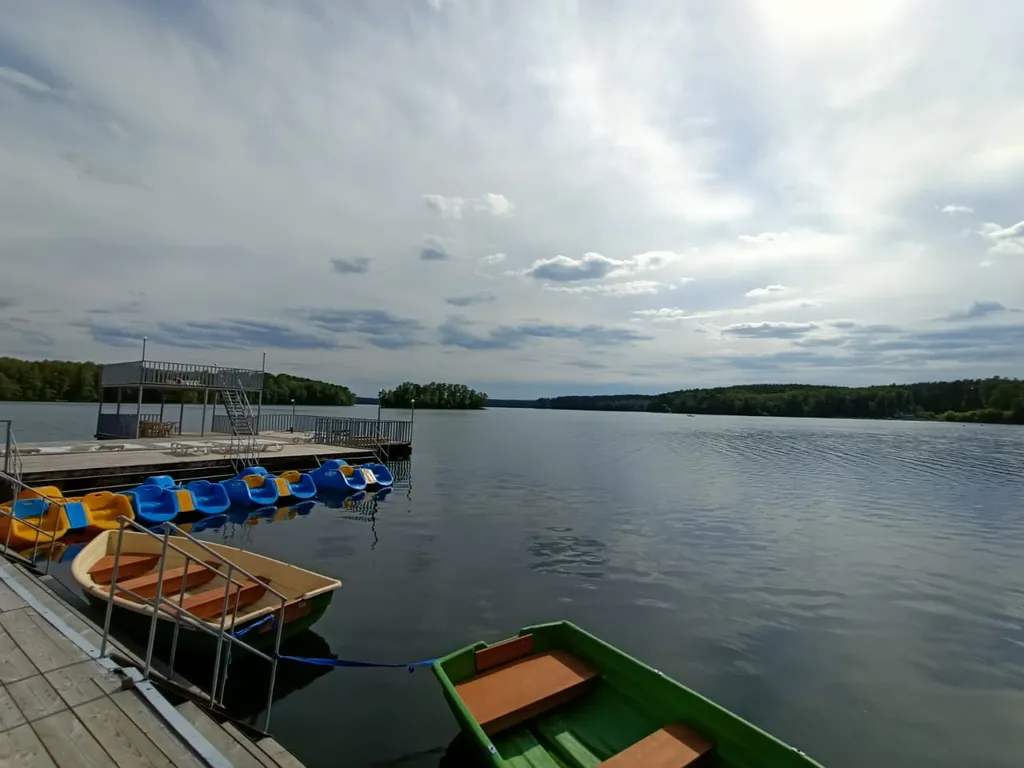 Квартира на берегу озера Еловое
