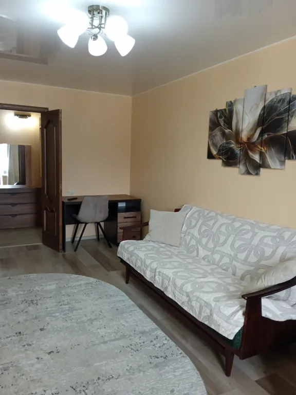 Квартира с видом на набережную и горы