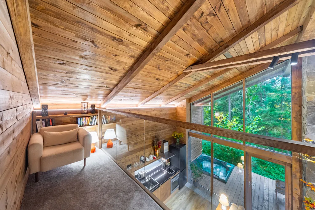 Коттедж Сказочный Шале с камином и джакузи в живописном лесу — Шадрино