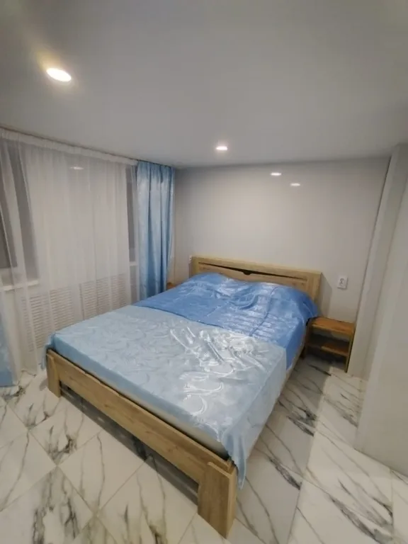 Квартира Улучшенный трёхместный номер на 1 этаже — Ейск