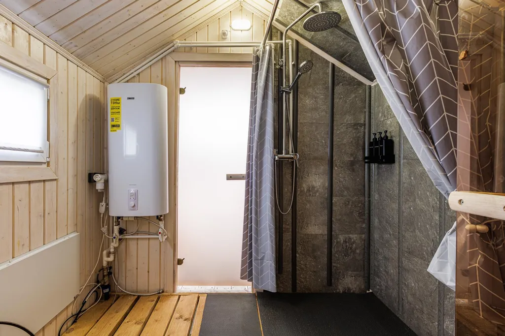 Коттедж Уютный дом с баней, вблизи водохранилища — Лопотово