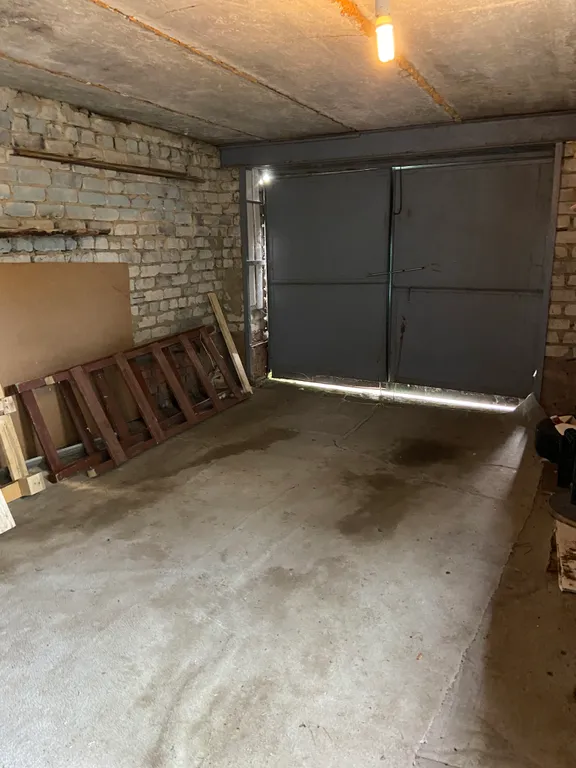 Домик с кондиционером и тихим двориком