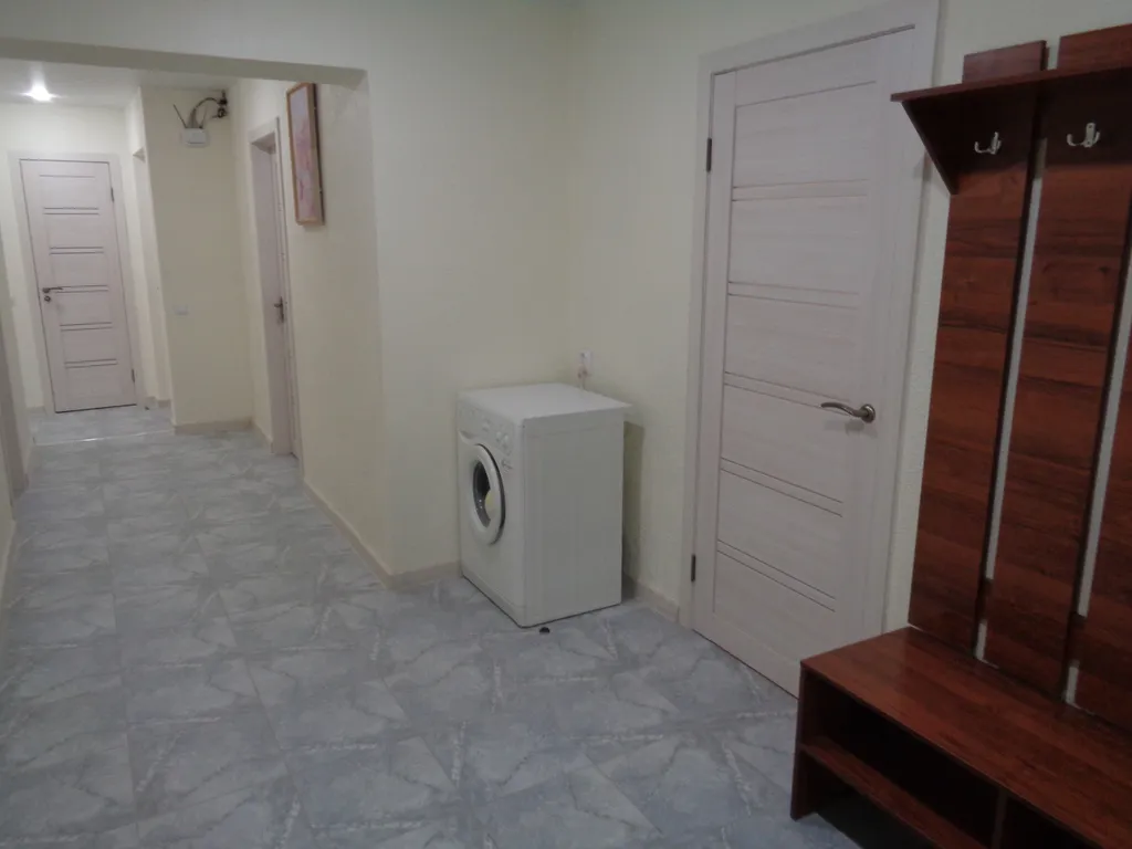 Просторная 2-комнатная квартира рядом с Волгой