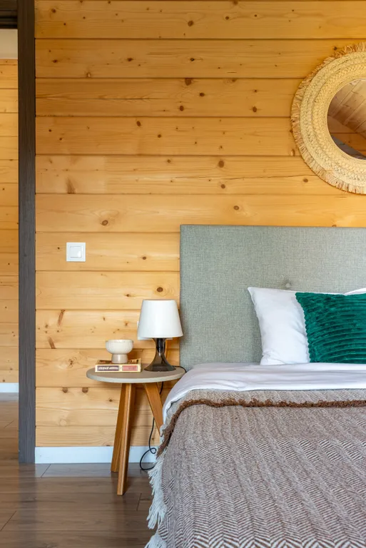 Дом из бруса в лесу с баней и чаном